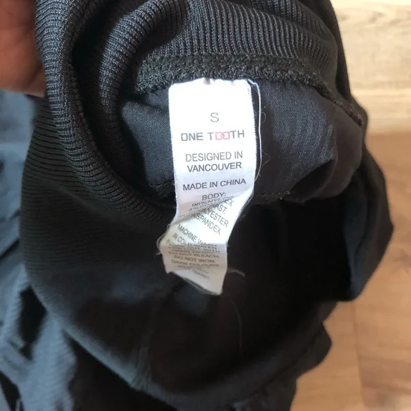 One Tooth Studio Crops - Picture 4 of 4